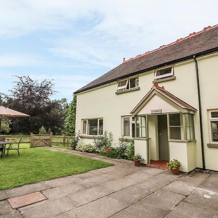Gardener'S Cottage ランドリンドッド・ウェルズ エクステリア 写真