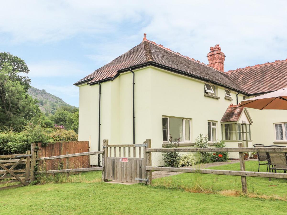 Gardener'S Cottage ランドリンドッド・ウェルズ エクステリア 写真